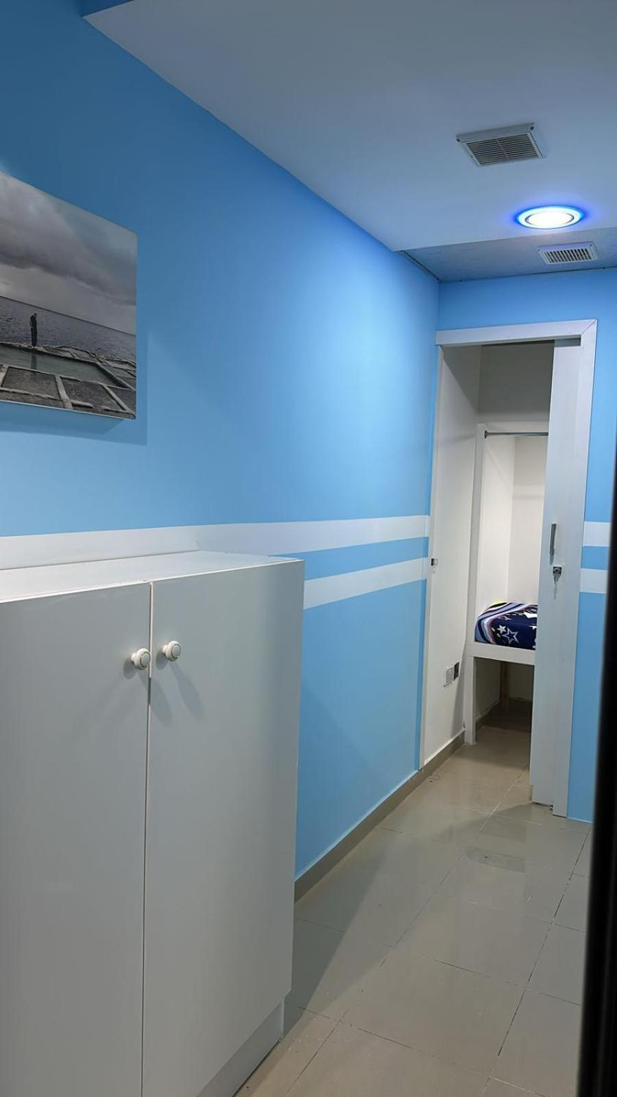 Unisex Loft In Center Of Bur Near Burjuman Metro Exit-4 *