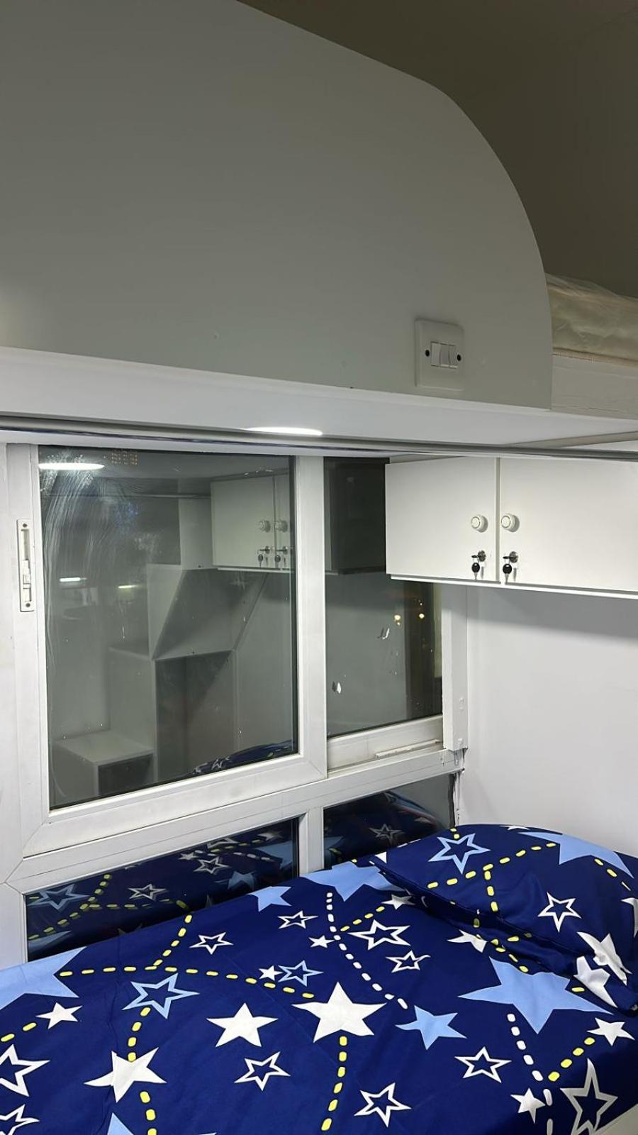 Unisex Loft In Center Of Bur Near Burjuman Metro Exit-4 *